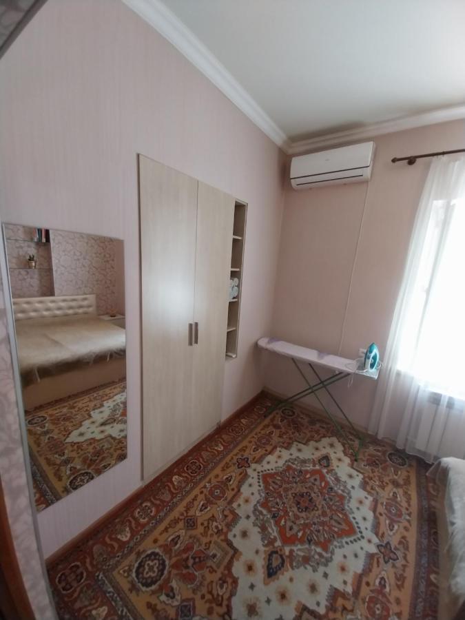 Like Home Guesthouse & Tours 예레반 외부 사진