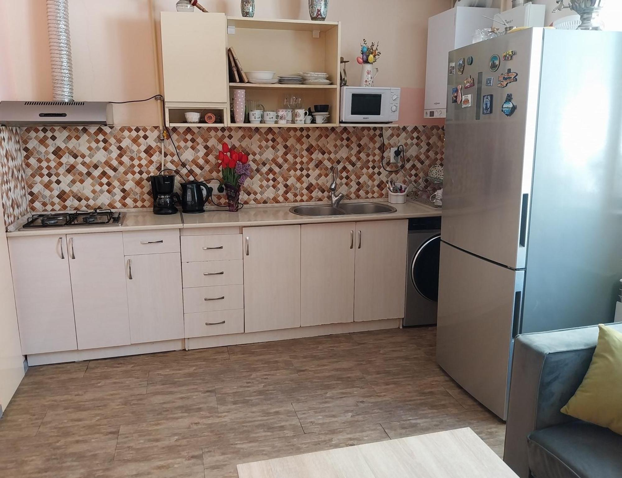 Like Home Guesthouse & Tours 예레반 외부 사진